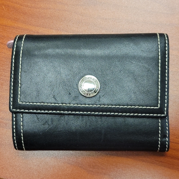 Coach wallet - Picture 1 of 1